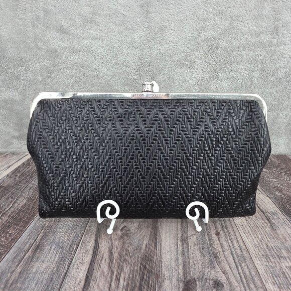 HOBO Lauren Wallet Clutch Embossed Black Leather Floral Lined Kiss Lock Fold New - Picture 5 of 14
